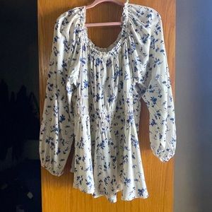 Torrid size 4 blouse